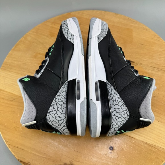 Womens 7.5 / 6Y - Nike Air Jordan 3 Retro GS Green Glow Black Shoes Sneakers NEW - Picture 6 of 9